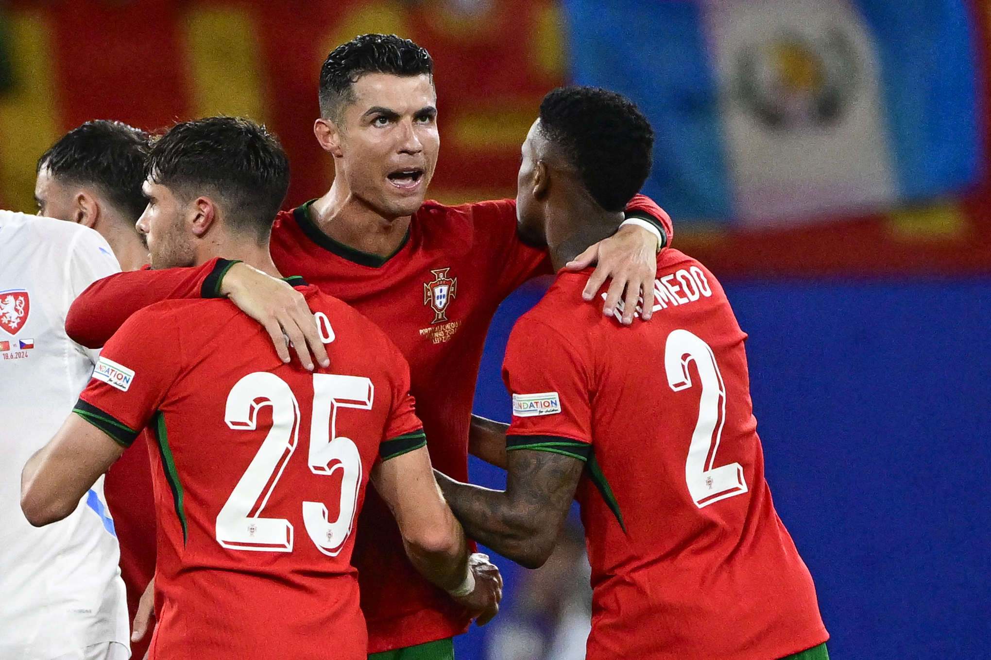 Lịch thi đấu EURO hôm nay: Chờ Ronaldo nối dài kỷ lục, Bỉ không được phép thua- Ảnh 2.